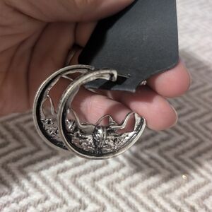 🎀$5 Western Bull Silver Hoop Earrings